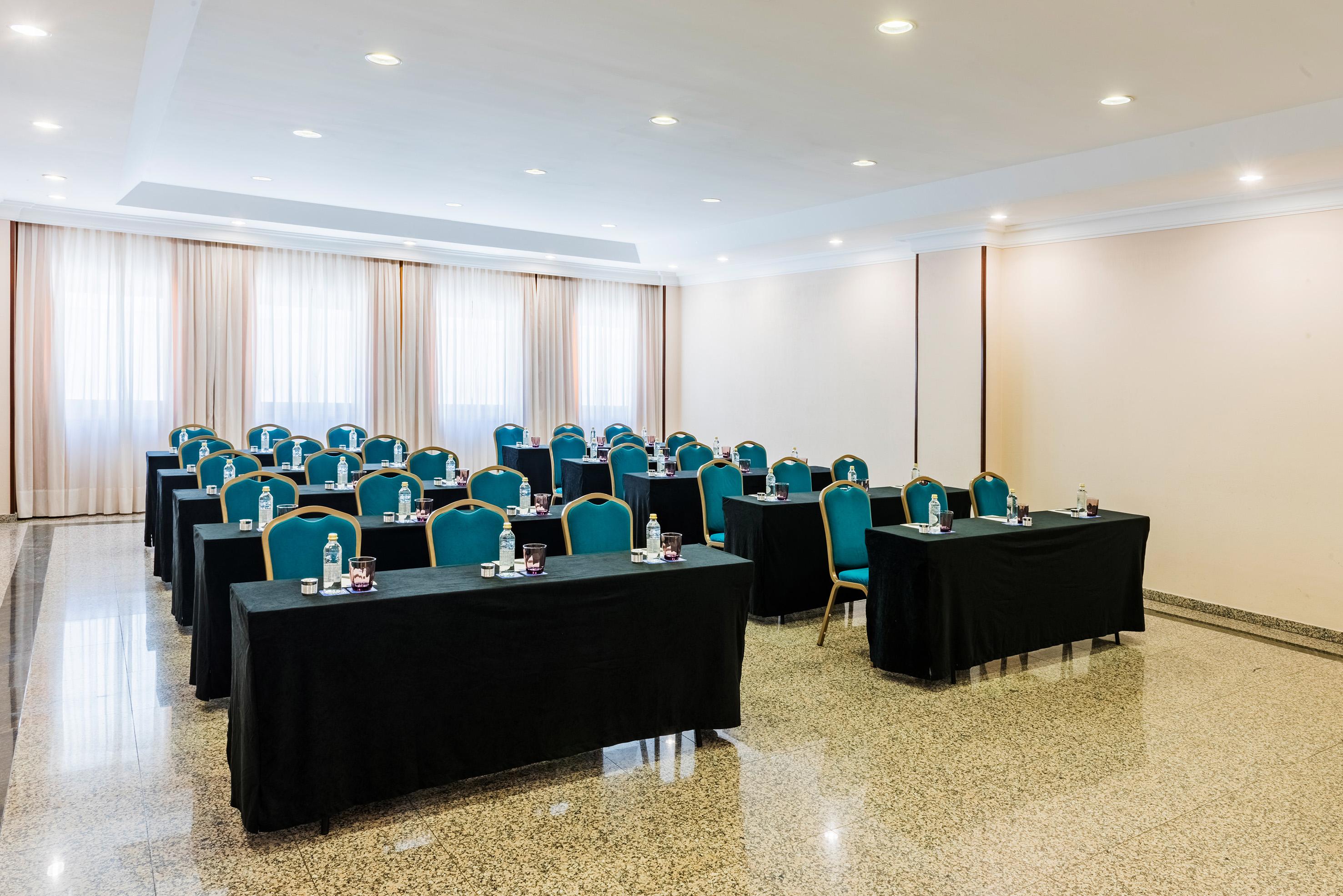 Hotel Santiago Plaza Affiliated By Melia Сантьяго-де-Компостела Экстерьер фото