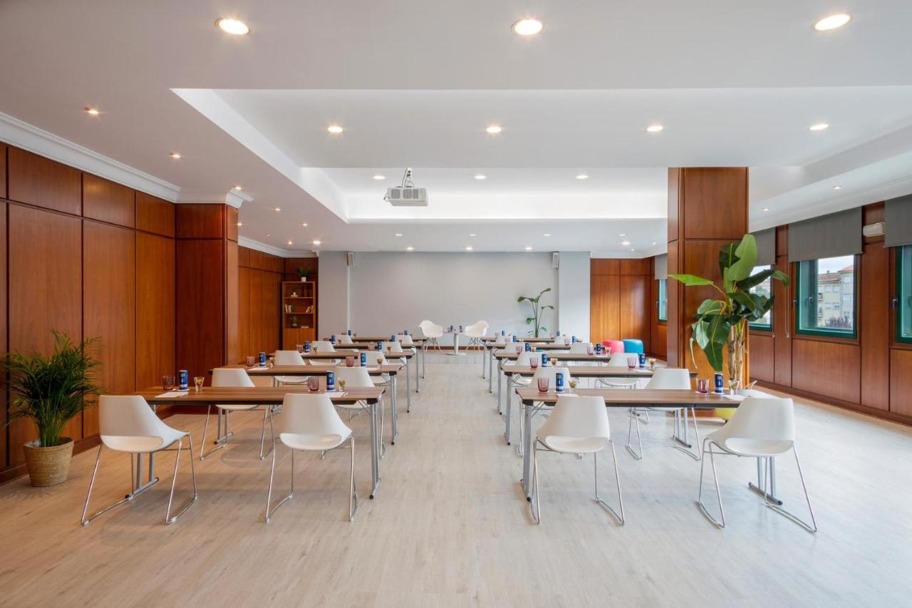 Hotel Santiago Plaza Affiliated By Melia Сантьяго-де-Компостела Экстерьер фото